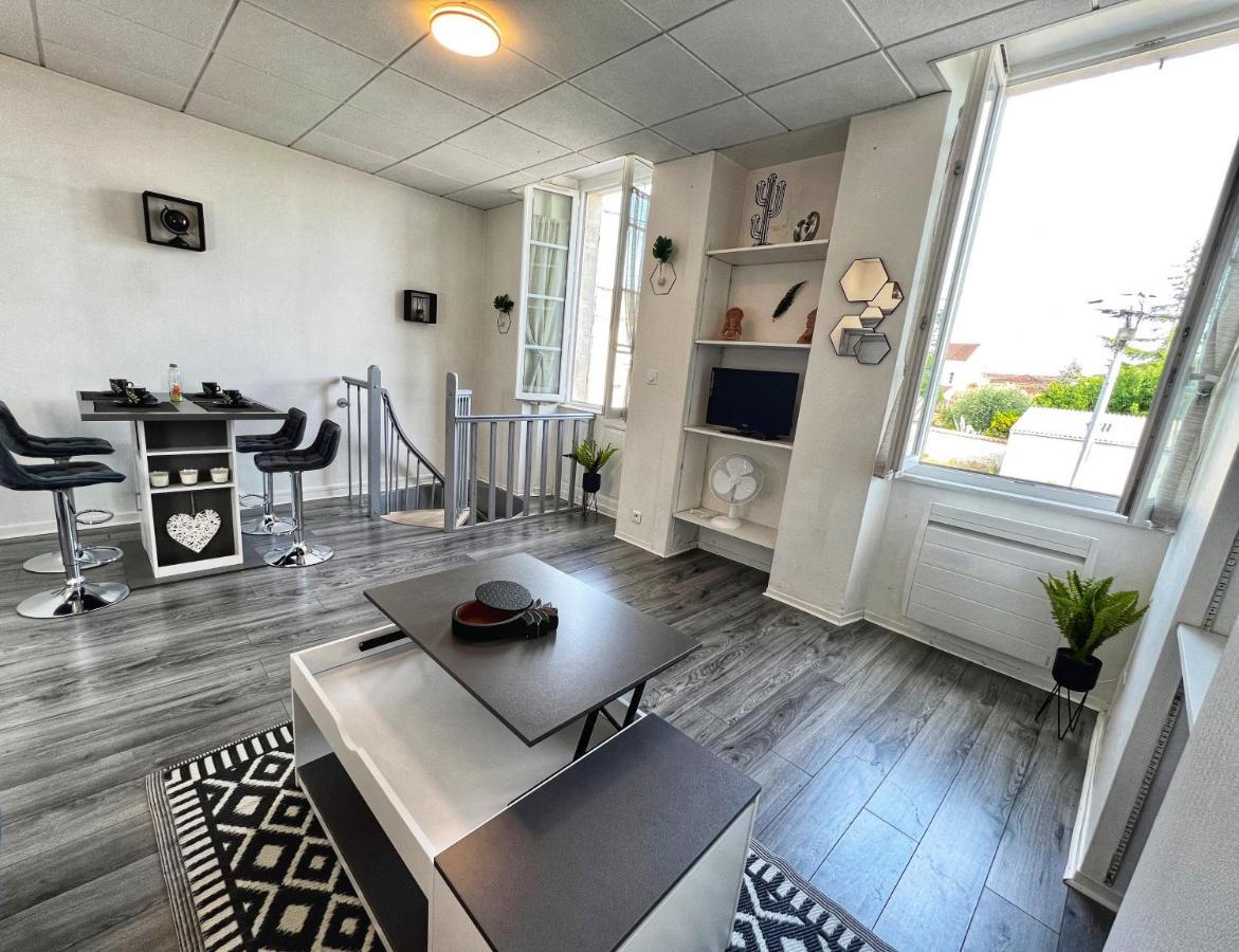 Le Myvi - Wifi - Hyper Centre Cognac Apartment Ngoại thất bức ảnh